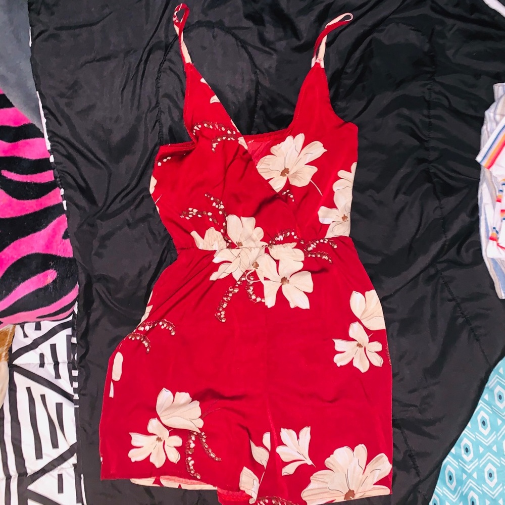 Beautiful romper🌹